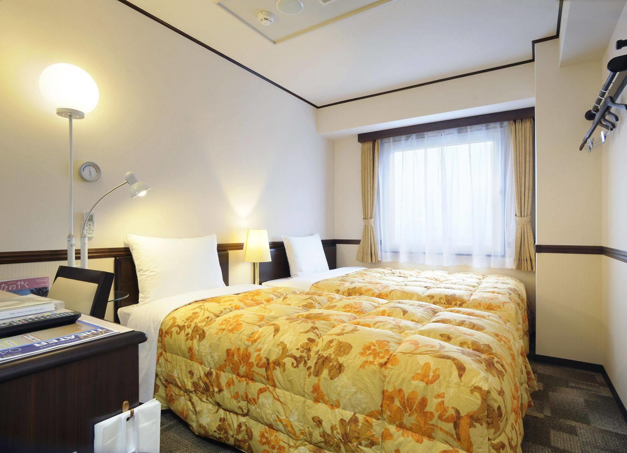 Toyoko Inn Tokyo Akigawa-Eki Kita-Guchi Akiruno Exterior photo